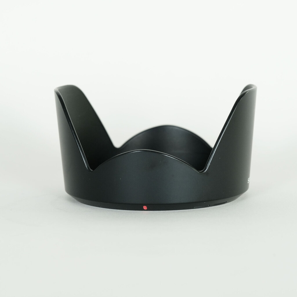 SONY E18-200mm F3.5-6.3 OSS SEL18200