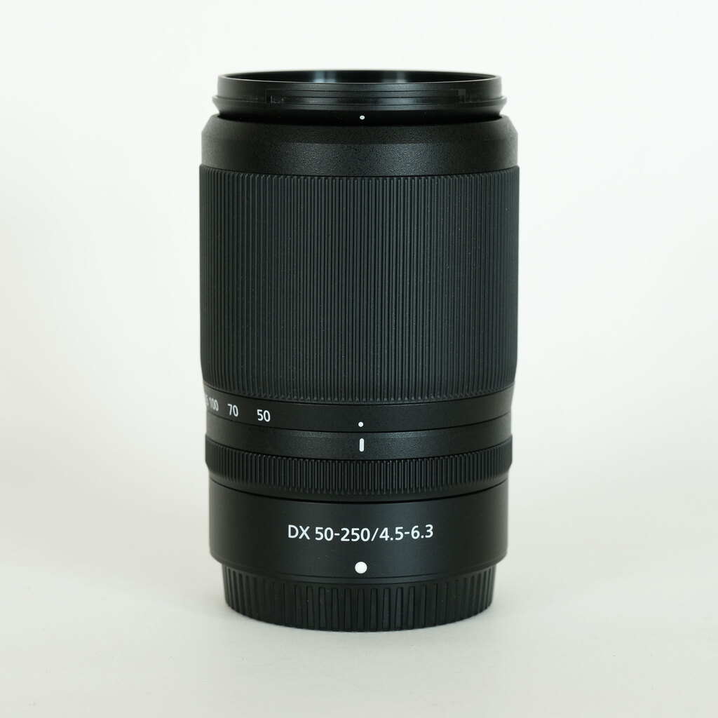 Nikon NIKKOR Z DX 50-250mm f/4.5-6.3 VR Nikon NIKKOR Z DX 50-250mm f/4.5-6.3 VR