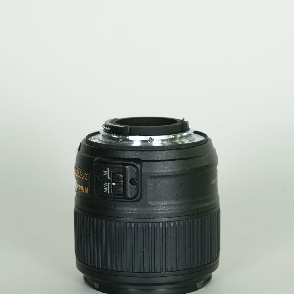Nikon AF-S NIKKOR 35mm f/1.8G ED
