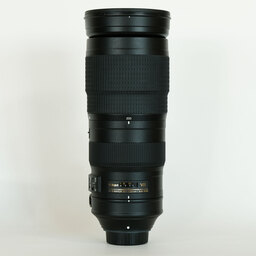 Nikon AF-S NIKKOR 200-500mm f/5.6E ED VR Nikon AF-S NIKKOR 200-500mm f/5.6E ED VR