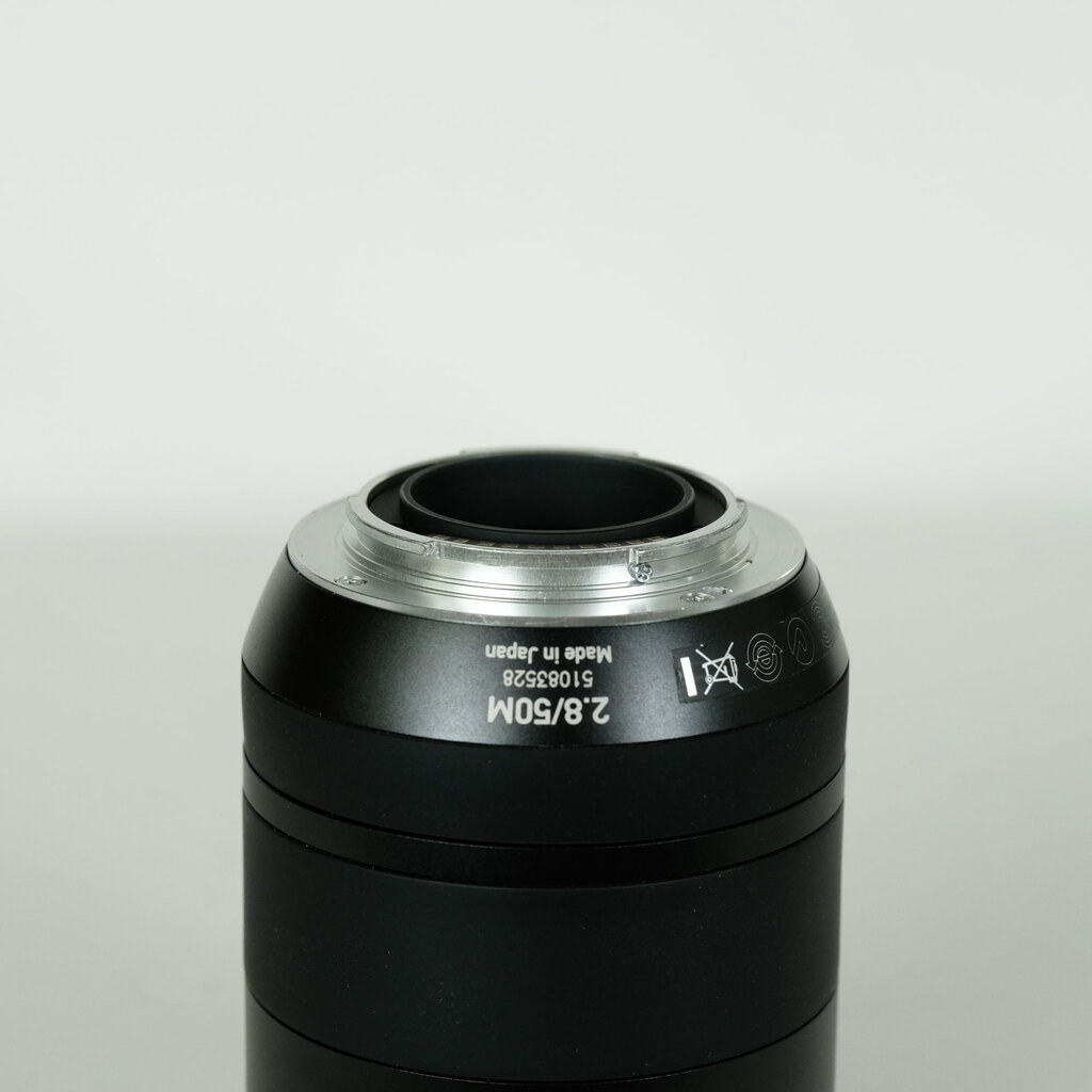 Carl Zeiss Touit 2.8/50M [フジフイルムX用]