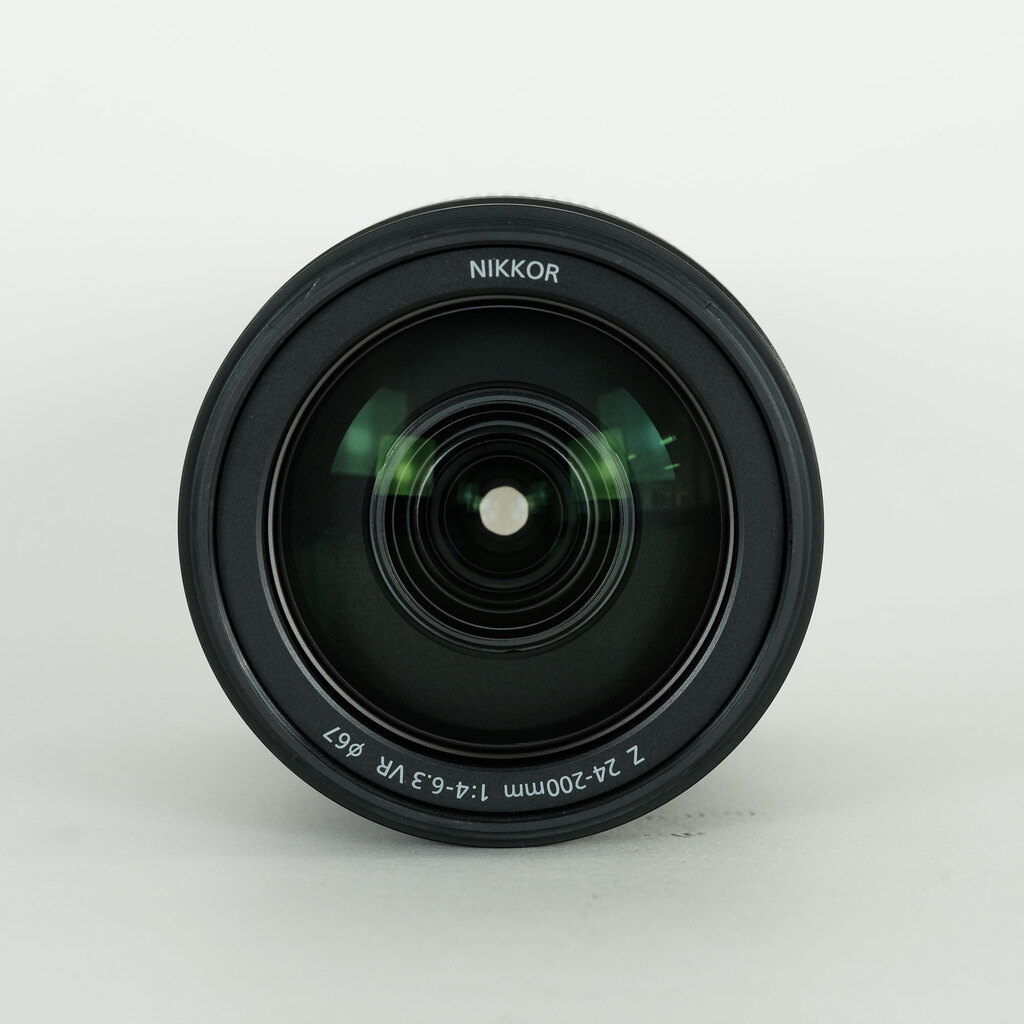 Nikon NIKKOR Z 24-200mm f/4-6.3 VR Nikon NIKKOR Z 24-200mm f/4-6.3 VR
