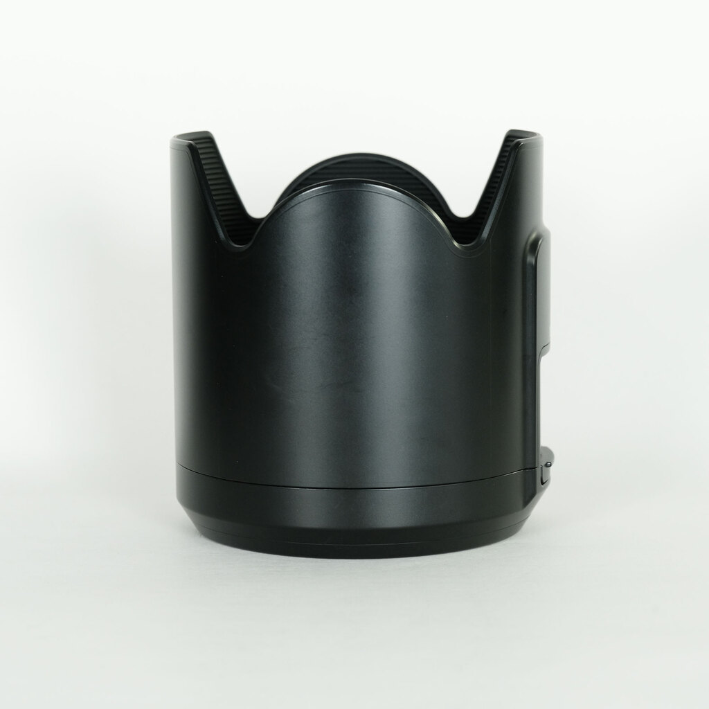 FUJIFILM GF100-200mmF5.6 R LM OIS WR FUJIFILM GF100-200mmF5.6 R LM OIS WR