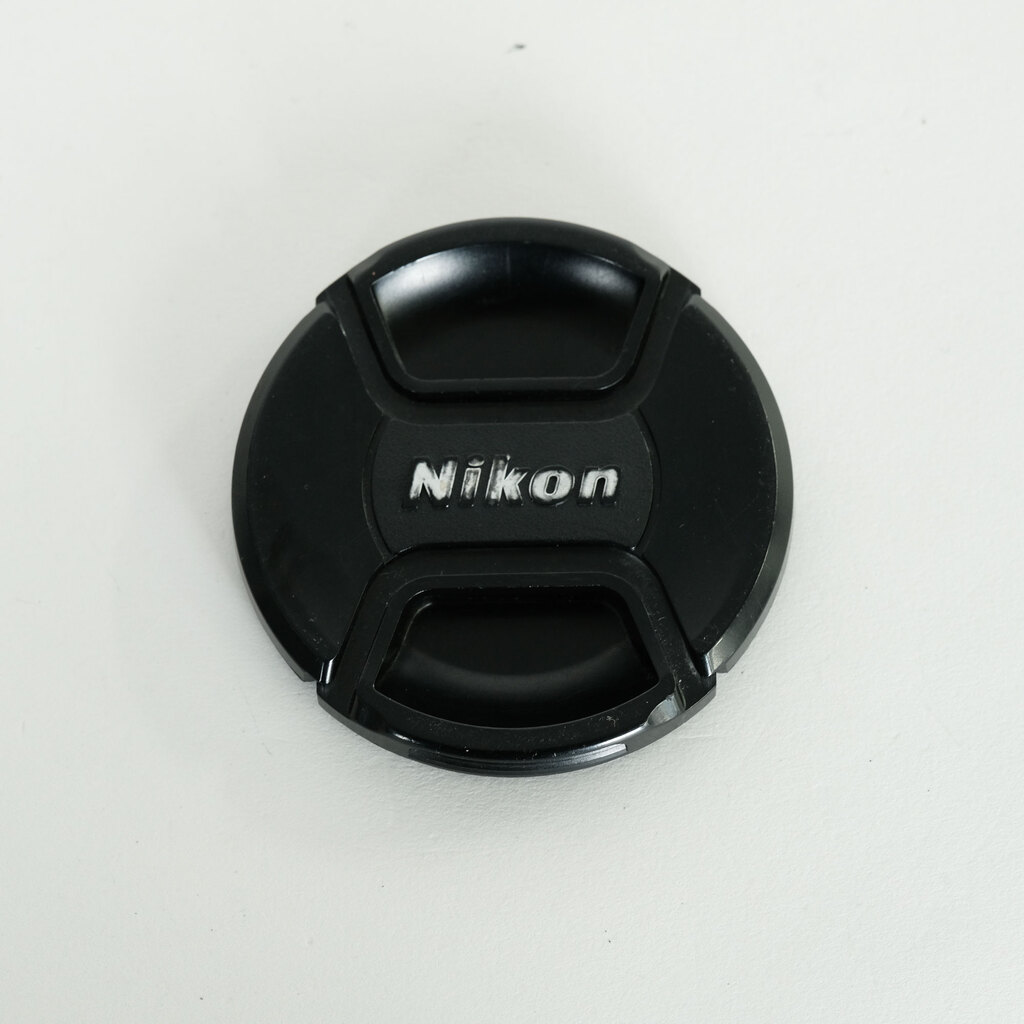 Nikon AF-S NIKKOR 24-85mm F3.5-4.5G ED VR Nikon AF-S NIKKOR 24-85mm F3.5-4.5G ED VR