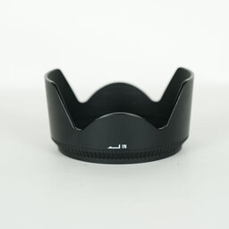 SIGMA 18-250mm F3.5-6.3 DC MACRO OS HSM (キヤノンEF用) SIGMA 18-250mm F3.5-6.3 DC MACRO OS HSM (キヤノンEF用)