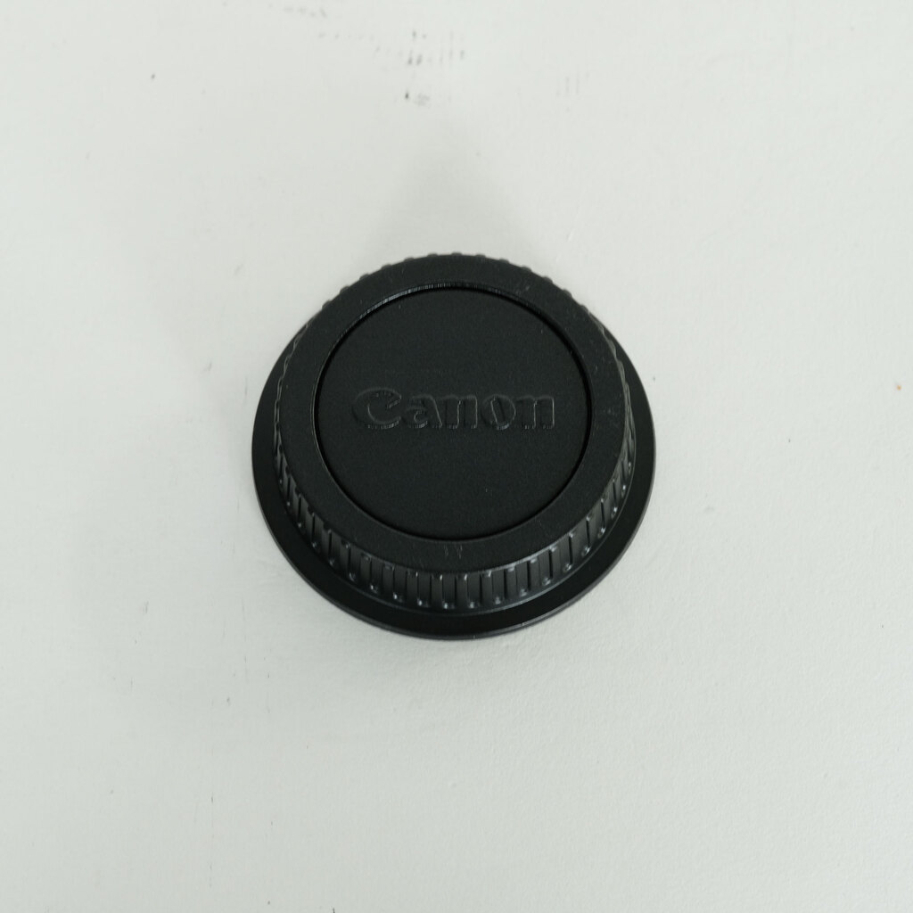 Canon EF-S18-135mm F3.5-5.6 IS USM