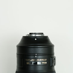 Nikon AF-S NIKKOR 200-500mm f/5.6E ED VR Nikon AF-S NIKKOR 200-500mm f/5.6E ED VR