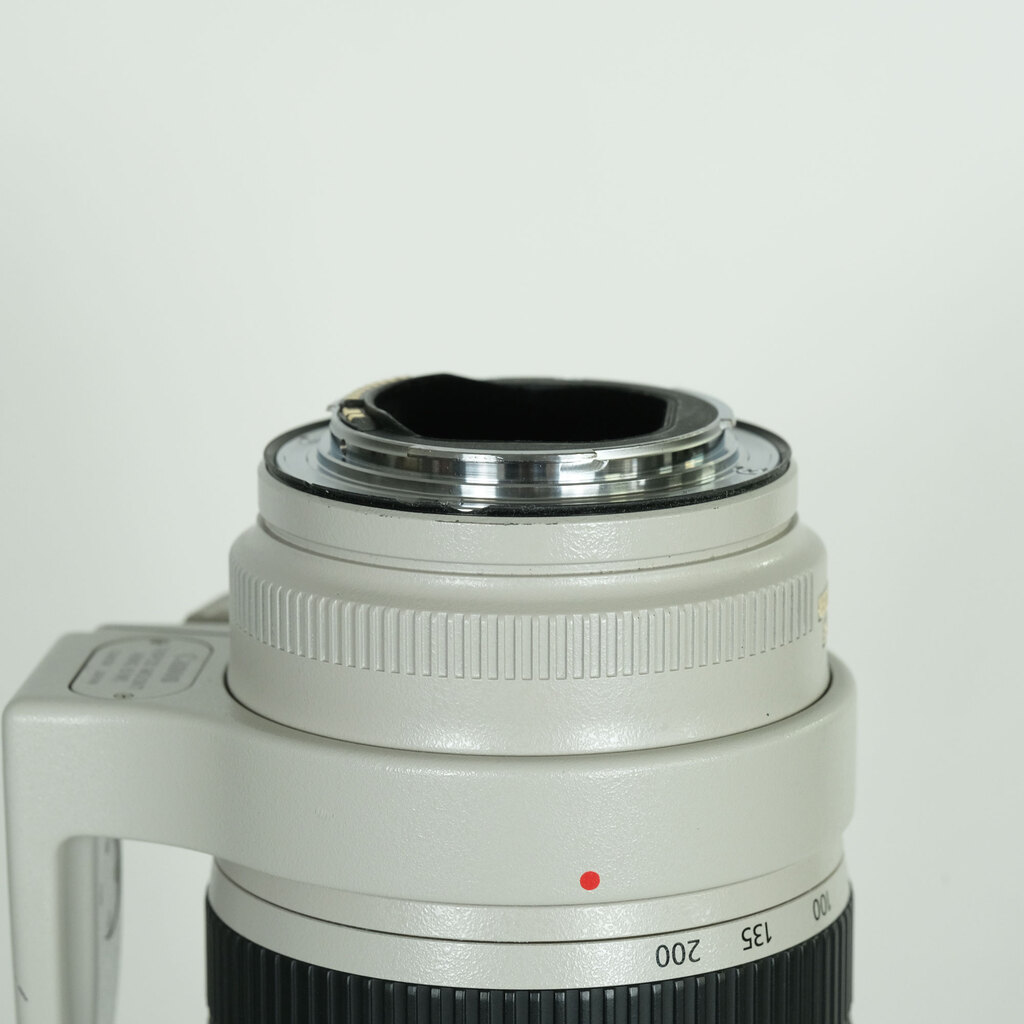 Canon EF70-200mm F2.8L IS II USM Canon EF70-200mm F2.8L IS II USM