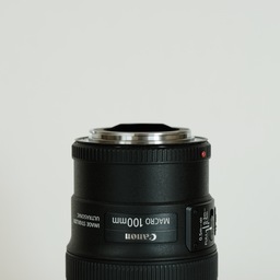 Canon EF100mm F2.8Lマクロ IS USM