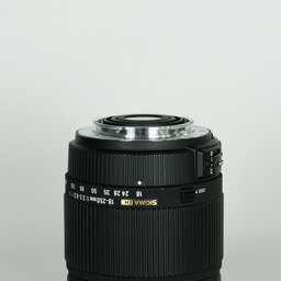 SIGMA 18-250mm F3.5-6.3 DC OS HSM [ソニーA用]