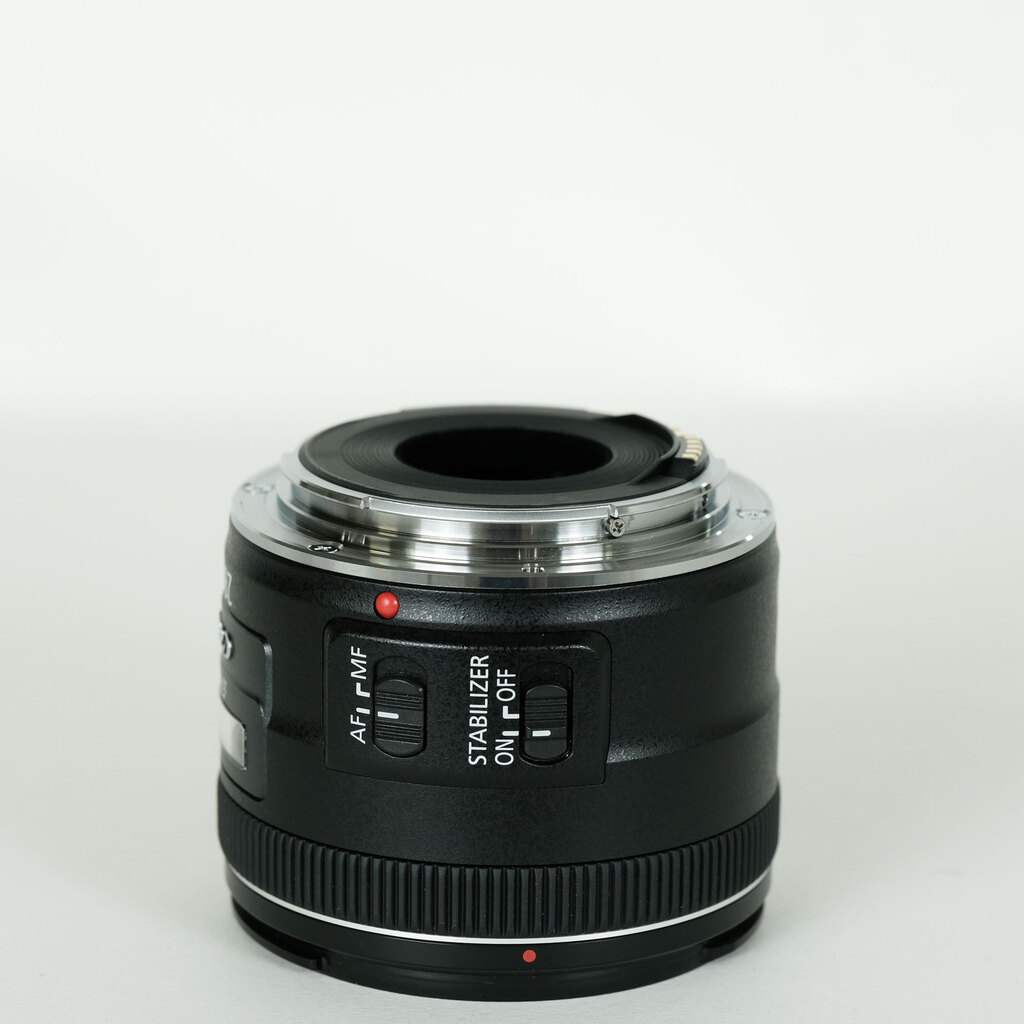 Canon EF28mm F2.8 IS USM Canon EF28mm F2.8 IS USM