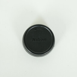 Nikon AF-S DX 18-70mm F3.5-4.5G(IF) Nikon AF-S DX 18-70mm F3.5-4.5G(IF)