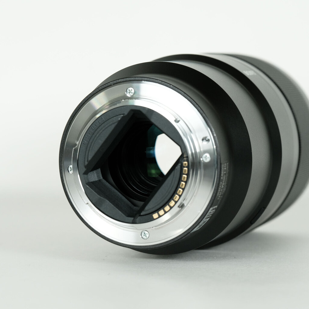 SONY FE 90mm F2.8 Macro G OSS SEL90M28G