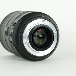 Nikon AF-S NIKKOR 28-300mm f/3.5-5.6G ED VR Nikon AF-S NIKKOR 28-300mm f/3.5-5.6G ED VR