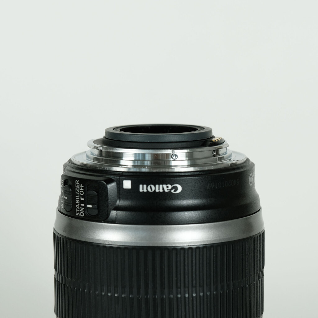 Canon EF-S18-200mm F3.5-5.6 IS