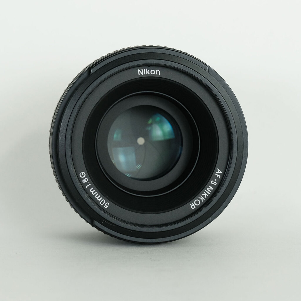 Nikon AF-S NIKKOR 50mm f/1.8G Nikon AF-S NIKKOR 50mm f/1.8G