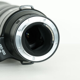 Nikon NIKKOR Z 180-600mm f/5.6-6.3 VR Nikon NIKKOR Z 180-600mm f/5.6-6.3 VR