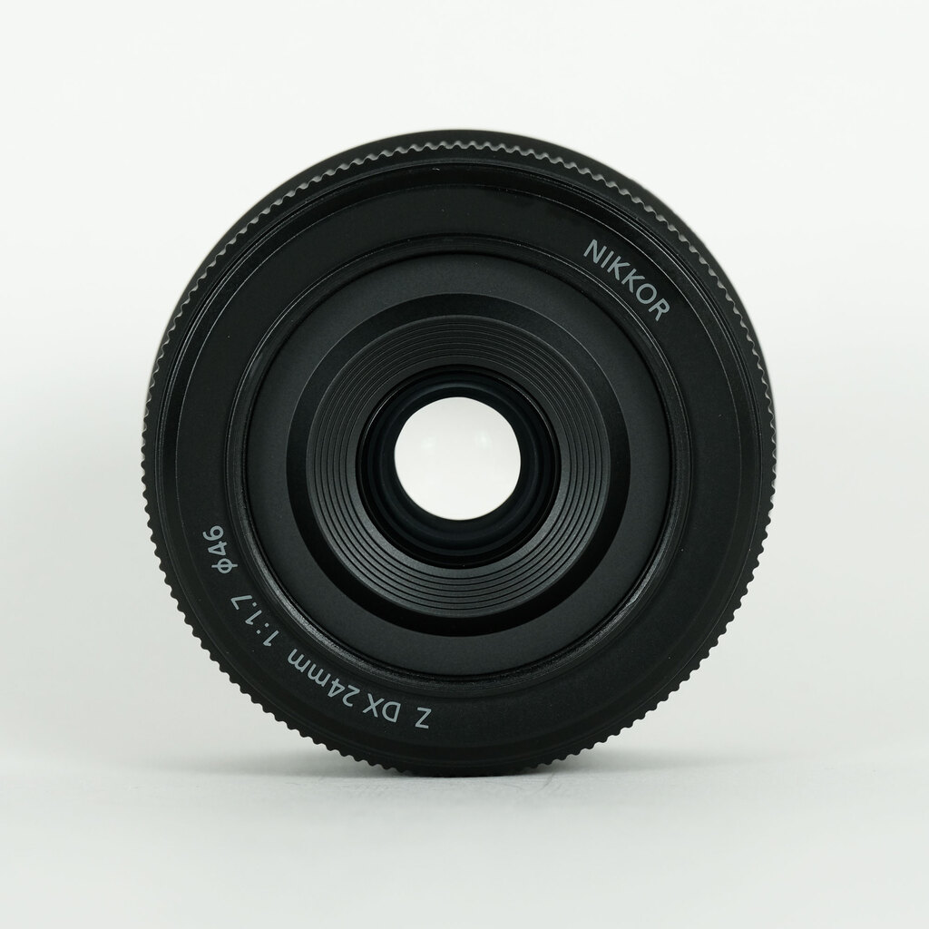 Nikon NIKKOR Z DX 24mm f/1.7 Nikon NIKKOR Z DX 24mm f/1.7