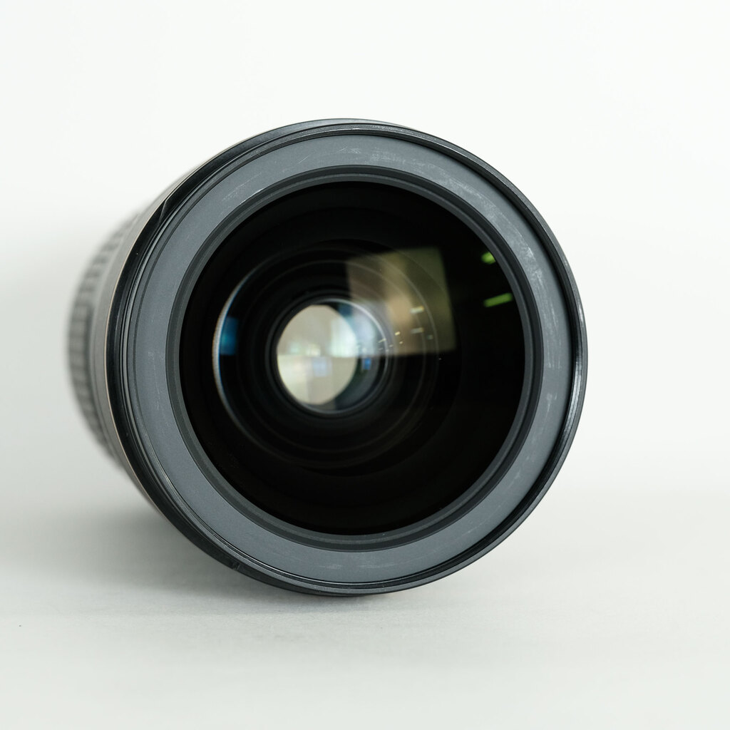 Nikon AF-S NIKKOR 24-70mm f/2.8E ED VR Nikon AF-S NIKKOR 24-70mm f/2.8E ED VR