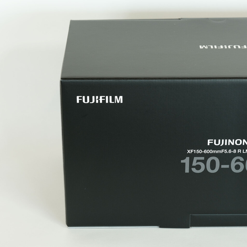 FUJIFUILM XF150-600mmF5.6-8 R LM OIS WR FUJIFUILM XF150-600mmF5.6-8 R LM OIS WR