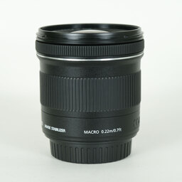 Canon EF-S10-18mm F4.5-5.6 IS STM