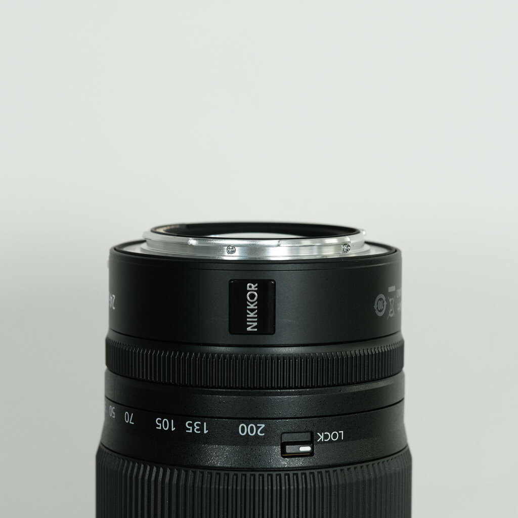 Nikon NIKKOR Z 24-200mm f/4-6.3 VR Nikon NIKKOR Z 24-200mm f/4-6.3 VR