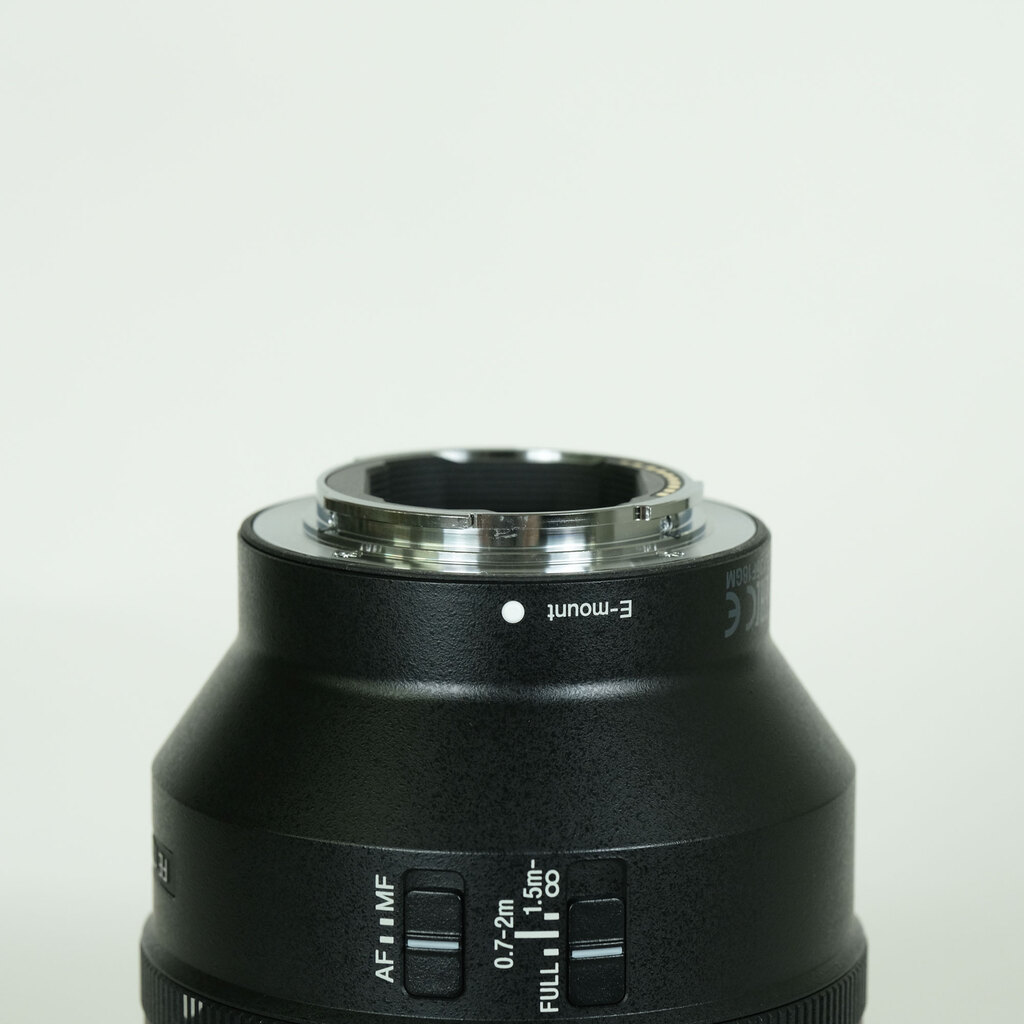 SONY FE 135mm F1.8 GM SEL135F18GM