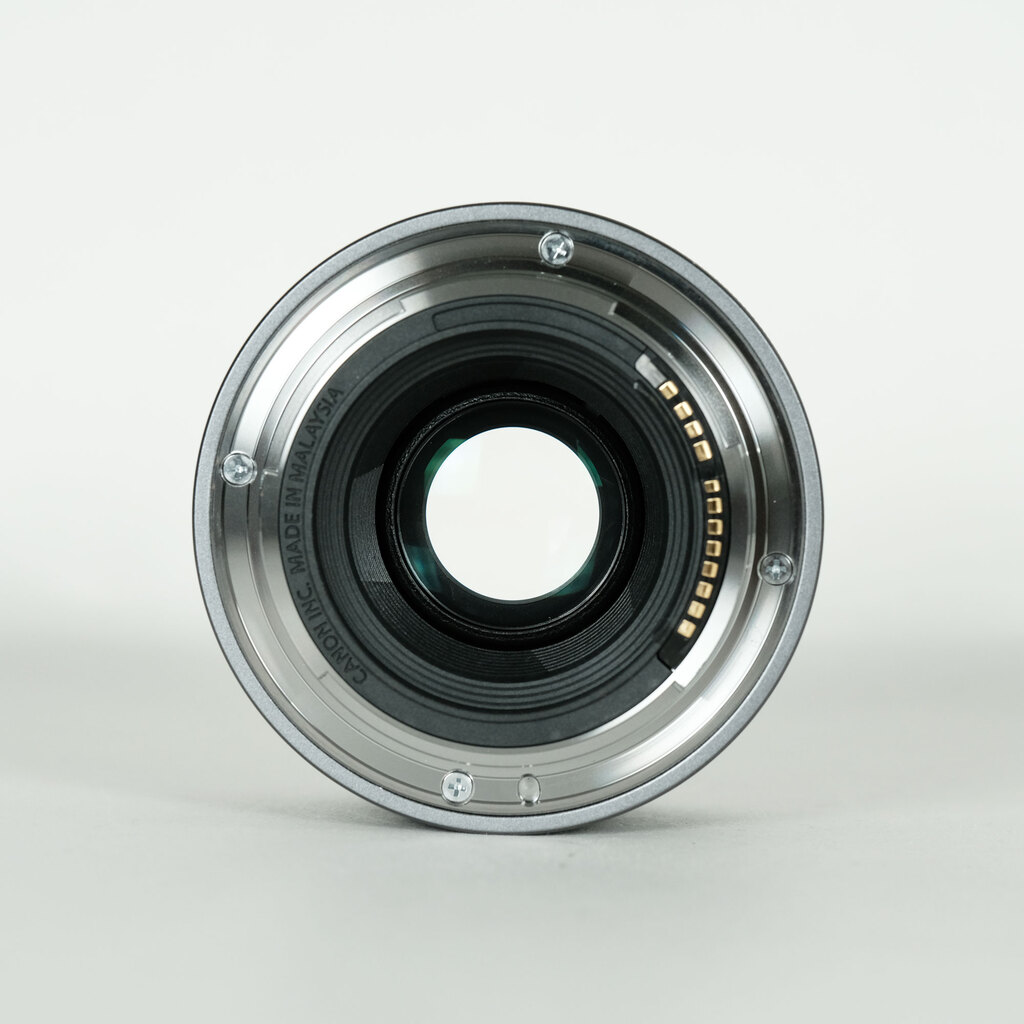 Canon RF50mm F1.8 STM Canon RF50mm F1.8 STM