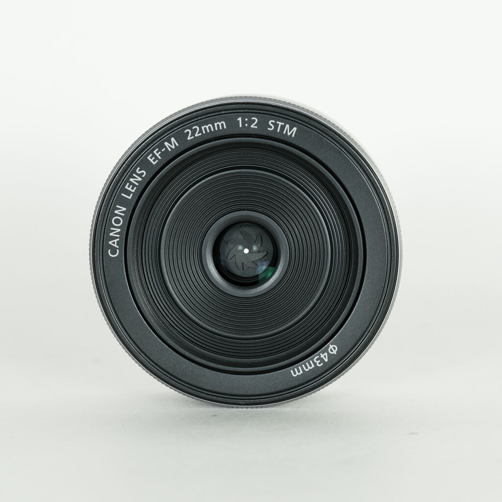 Canon EF-M22mm F2 STM