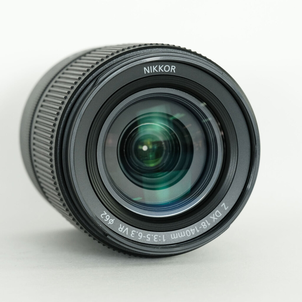 Nikon NIKKOR Z DX 18-140mm f/3.5-6.3 VR Nikon NIKKOR Z DX 18-140mm f/3.5-6.3 VR
