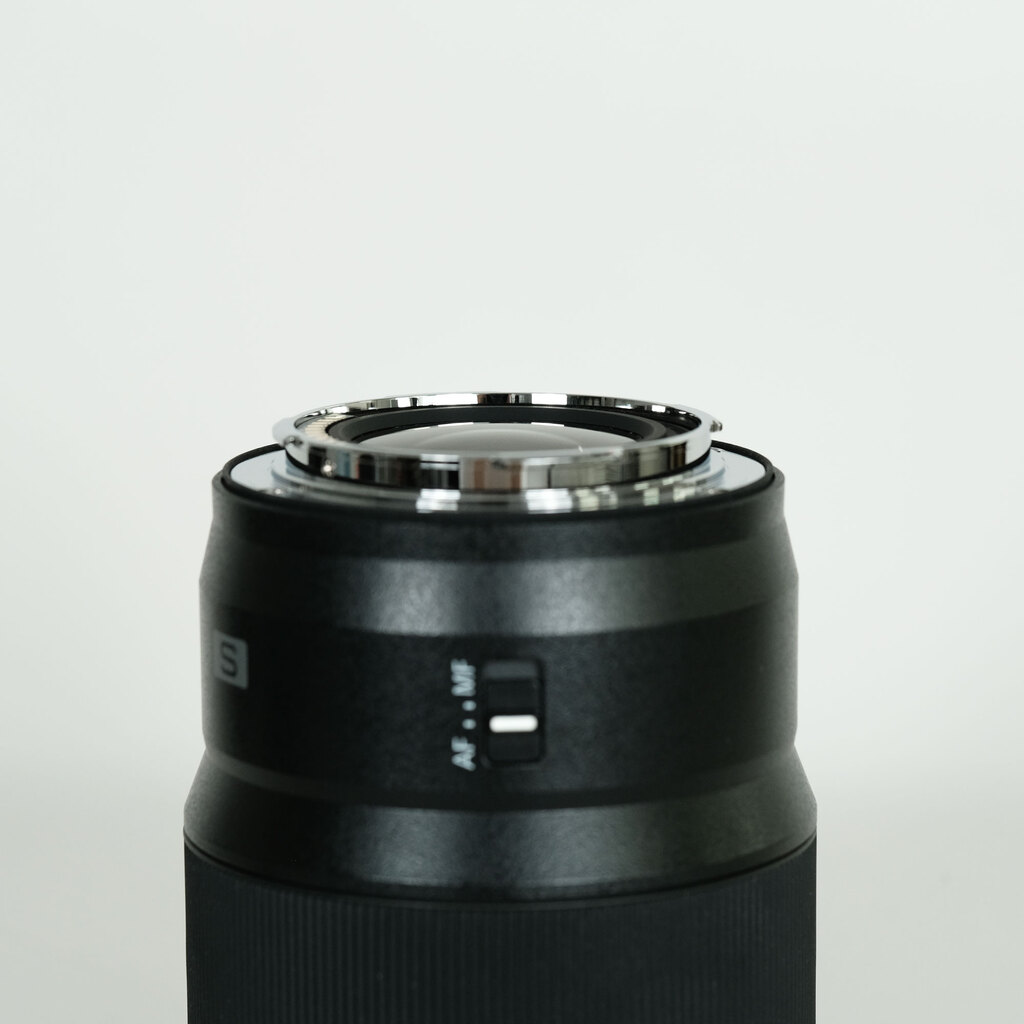 Panasonic LUMIX S 50mm F1.8 Panasonic LUMIX S 50mm F1.8