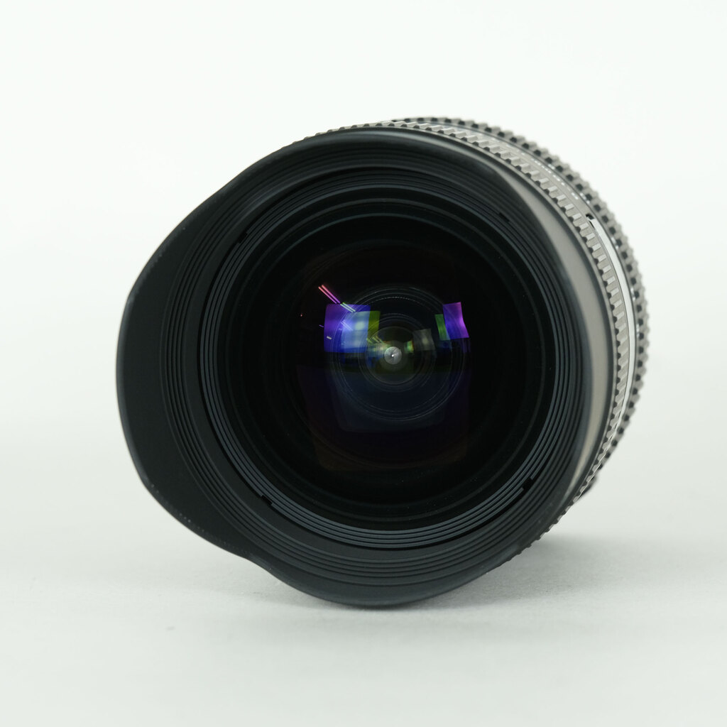 SIGMA 8-16mm F4.5-5.6DC HSM (ニコンF用) SIGMA 8-16mm F4.5-5.6DC HSM (ニコンF用)