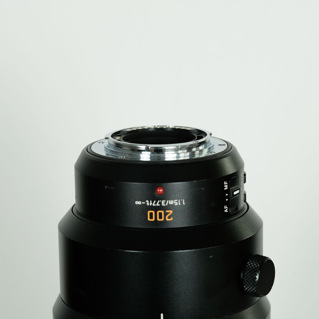Panasonic LEICA DG ELMARIT 200mm / F2.8 / POWER O.I.S. Panasonic LEICA DG ELMARIT 200mm / F2.8 / POWER O.I.S.