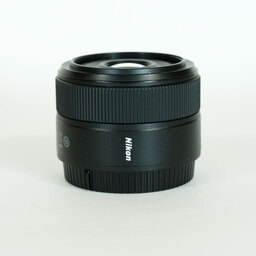 Nikon NIKKOR Z 40mm f/2 Nikon NIKKOR Z 40mm f/2