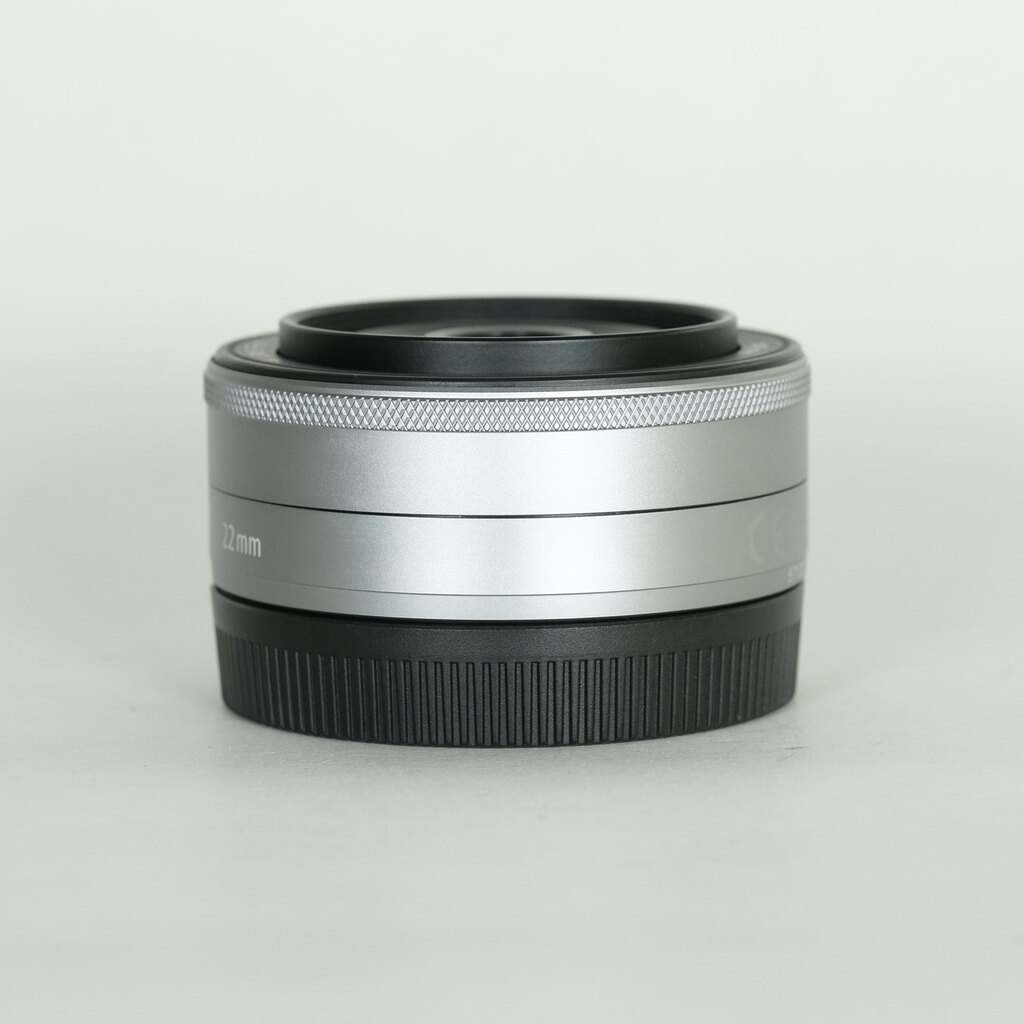 Canon EF-M22mm F2 STM Canon EF-M22mm F2 STM