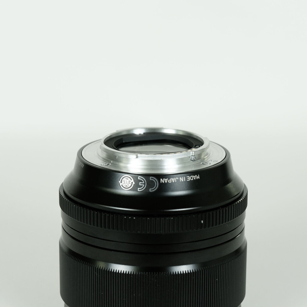 FUJIFILM XF56mmF1.2 R FUJIFILM XF56mmF1.2 R