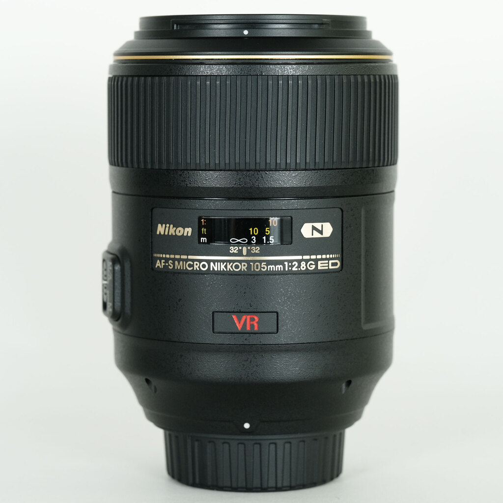 Nikon AF-S VR Micro-Nikkor 105mm f/2.8G IF-ED Nikon AF-S VR Micro-Nikkor 105mm f/2.8G IF-ED