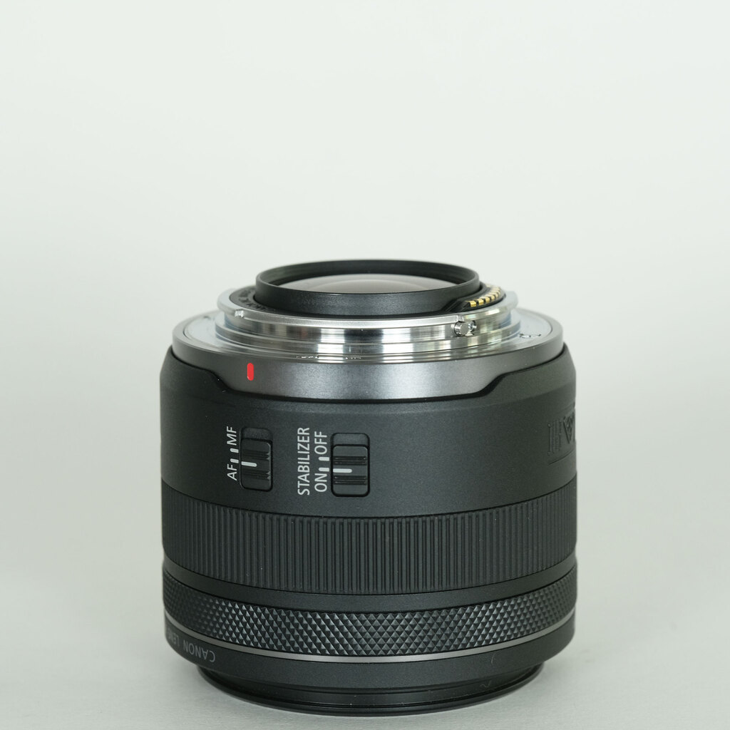 Canon RF35mm F1.8 MACRO IS STM