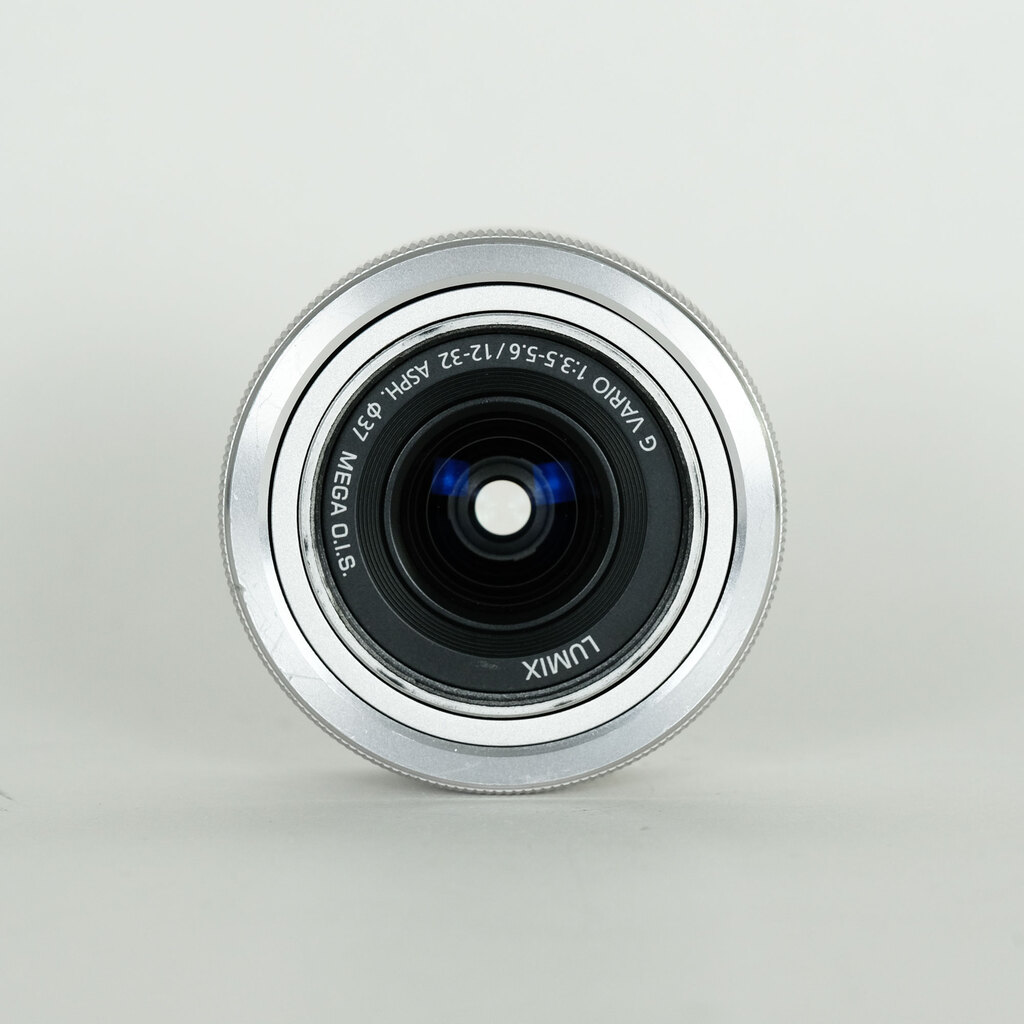 Panasonic LUMIX G VARIO 12-32mm / F3.5-5.6 ASPH. / MEGA O.I.S.