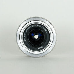 Panasonic LUMIX G VARIO 12-32mm / F3.5-5.6 ASPH. / MEGA O.I.S.