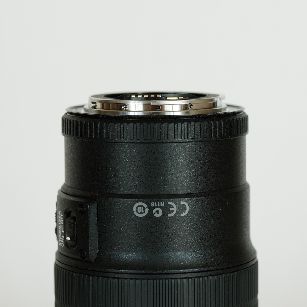Canon EF100mm F2.8Lマクロ IS USM