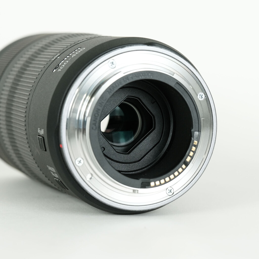 Canon RF100-400mm F5.6-8 IS USM Canon RF100-400mm F5.6-8 IS USM