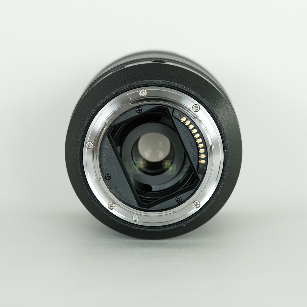 Panasonic LUMIX S 24-105mm F4 MACRO O.I.S. Panasonic LUMIX S 24-105mm F4 MACRO O.I.S.