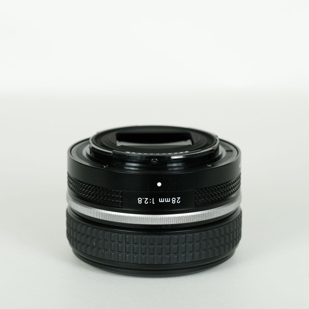 Nikon NIKKOR Z 28mm f/2.8