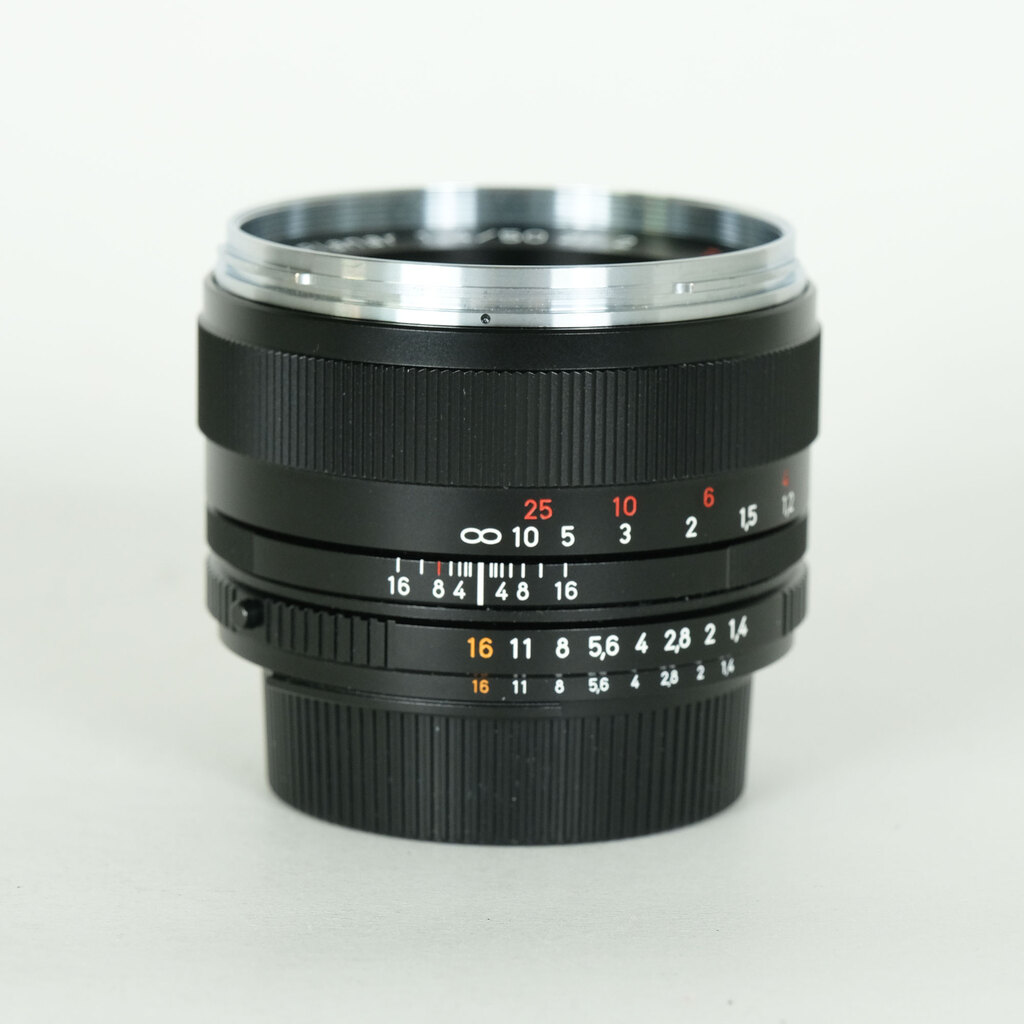 Carl Zeiss Planar T* 50mm F1.4 ZF.2 [ニコンF用]