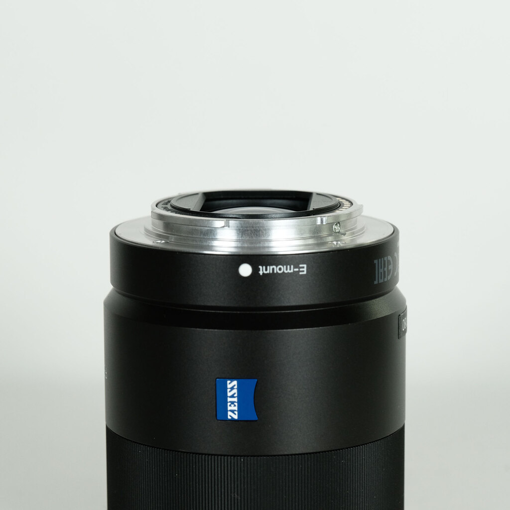 SONY Sonnar T* FE 55mm F1.8 ZA SEL55F18Z SONY Sonnar T* FE 55mm F1.8 ZA SEL55F18Z