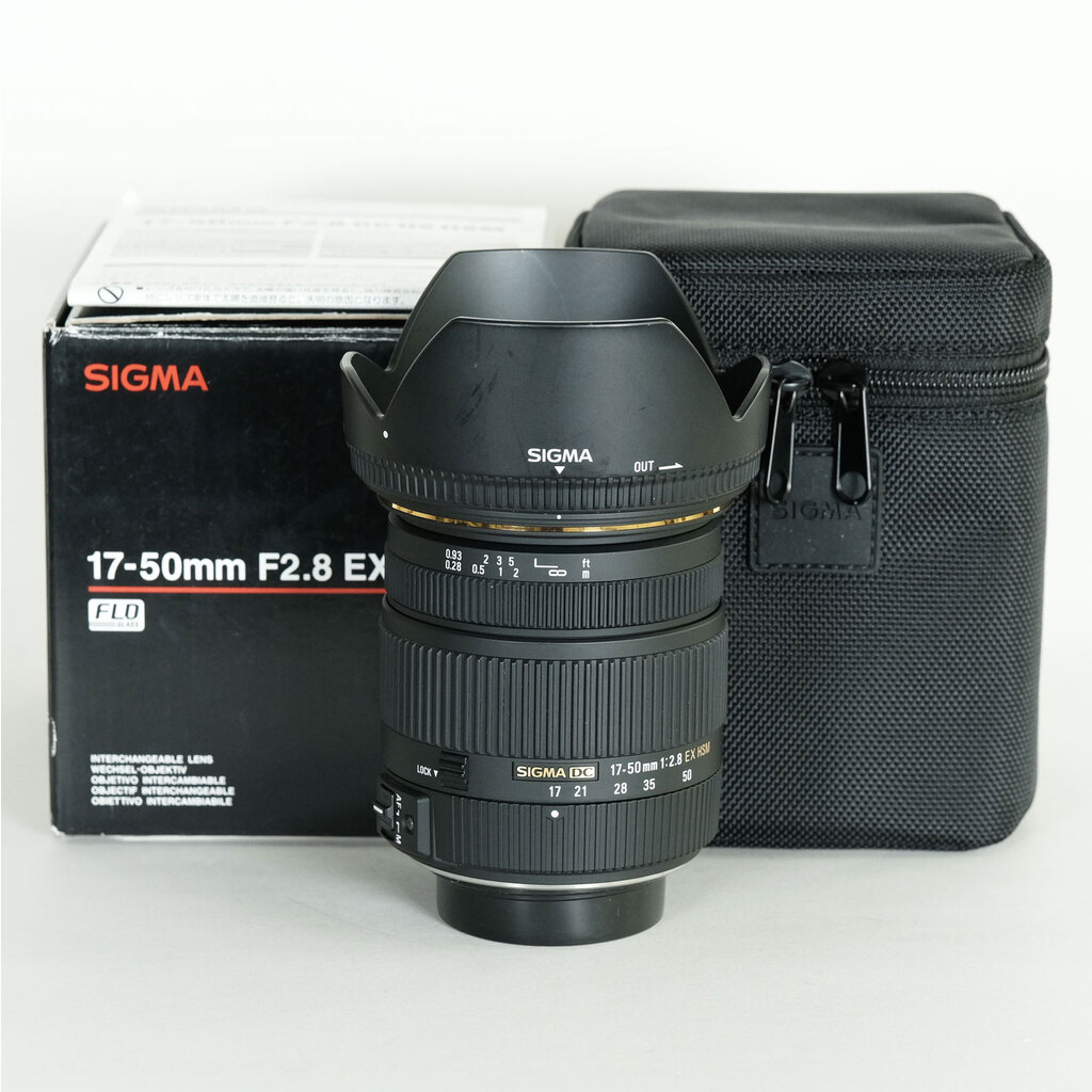 SIGMA 17-50mm F2.8 EX DC HSM (ペンタックス用) SIGMA 17-50mm F2.8 EX DC HSM (ペンタックス用)