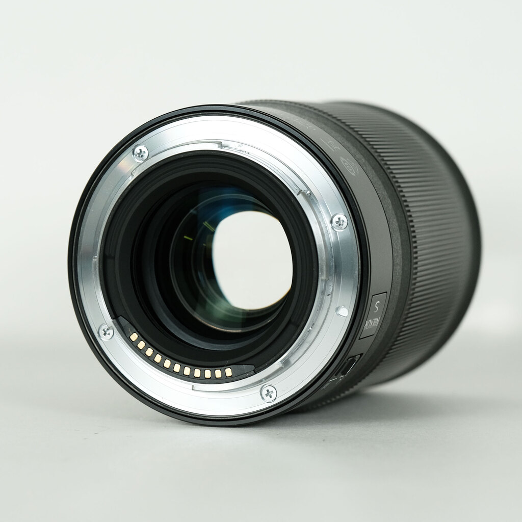 Nikon NIKKOR Z 85mm f/1.8 S Nikon NIKKOR Z 85mm f/1.8 S