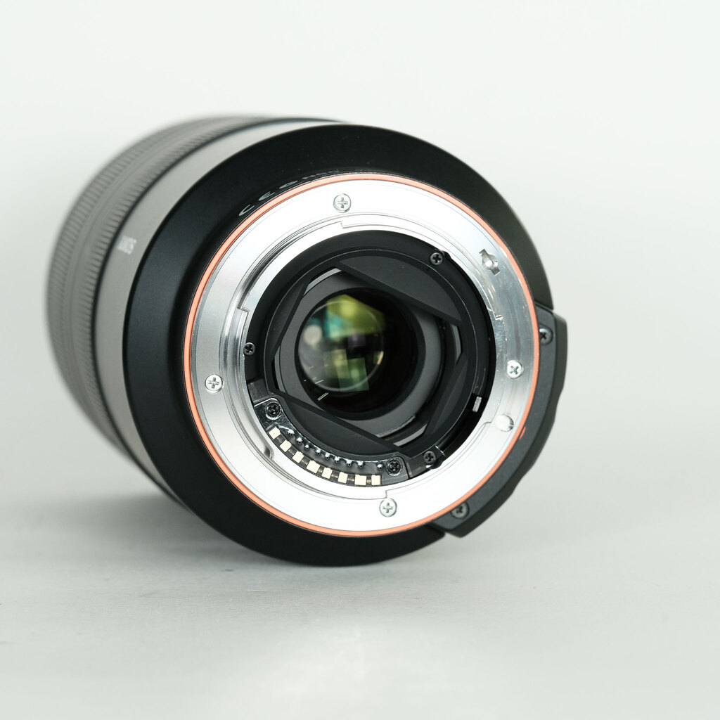 SONY 70-300mm F4.5-5.6 G SSM SAL70300G SONY 70-300mm F4.5-5.6 G SSM SAL70300G