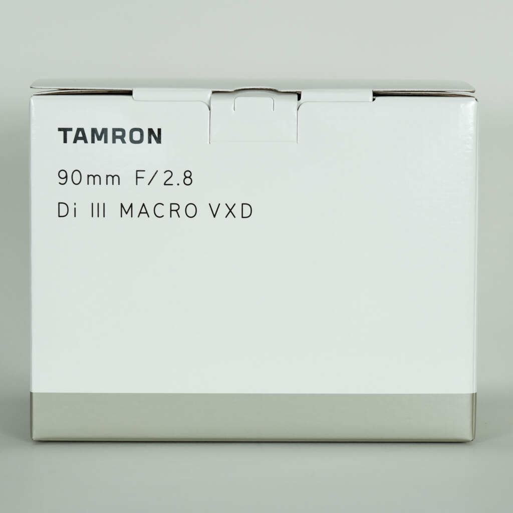 TAMRON 90mm F/2.8 Di III MACRO VXD [ソニーE用]